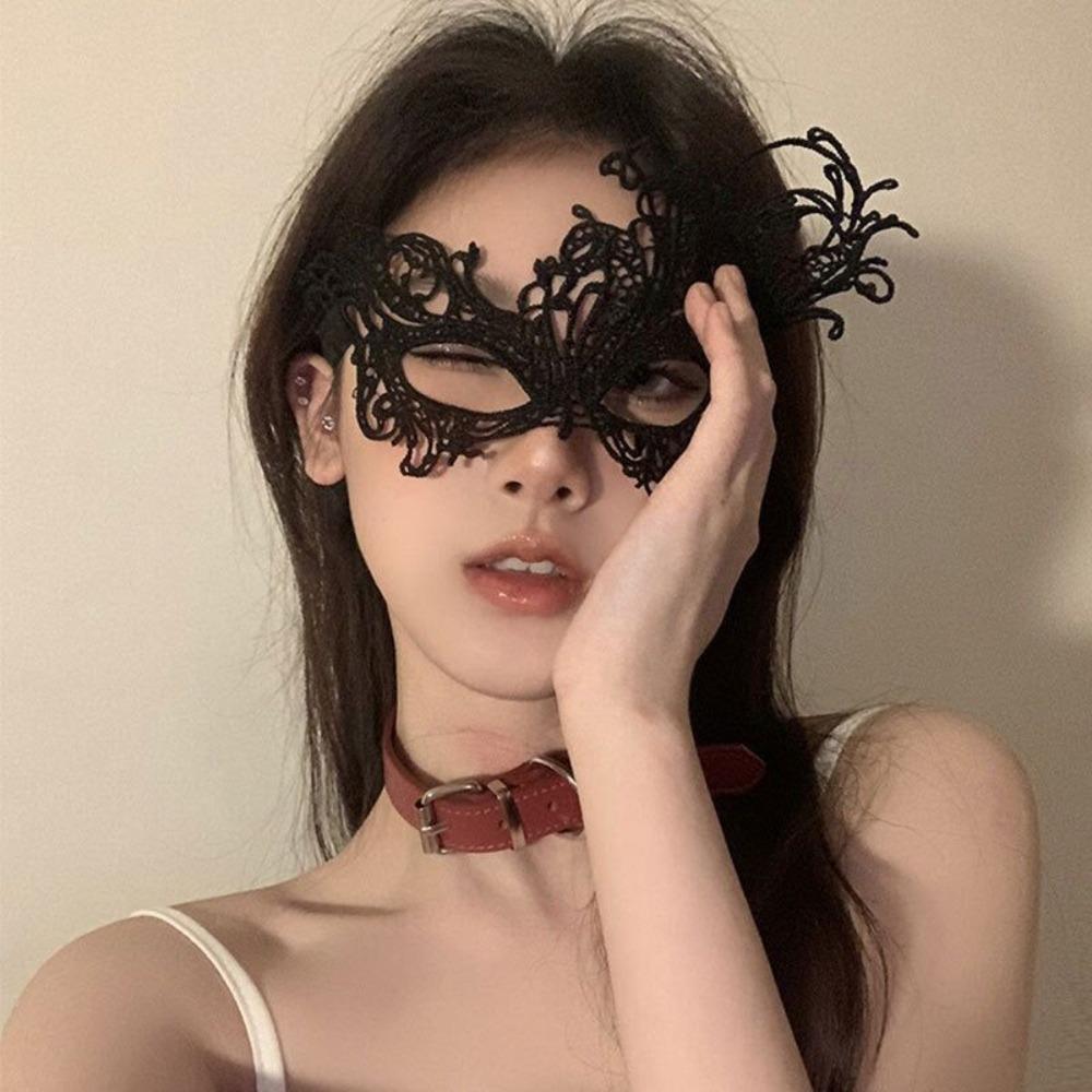 Elegant Half Face Masquerade Mask Black Hollow Venetian Mask Lace Eye Mask Carnival