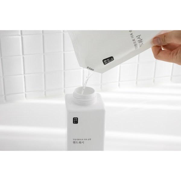 Living Workshop Hand Wash Soap Green Grape Fragrance Container 520ml X 2p + Refill 400ml X 2p Set, 1 Set