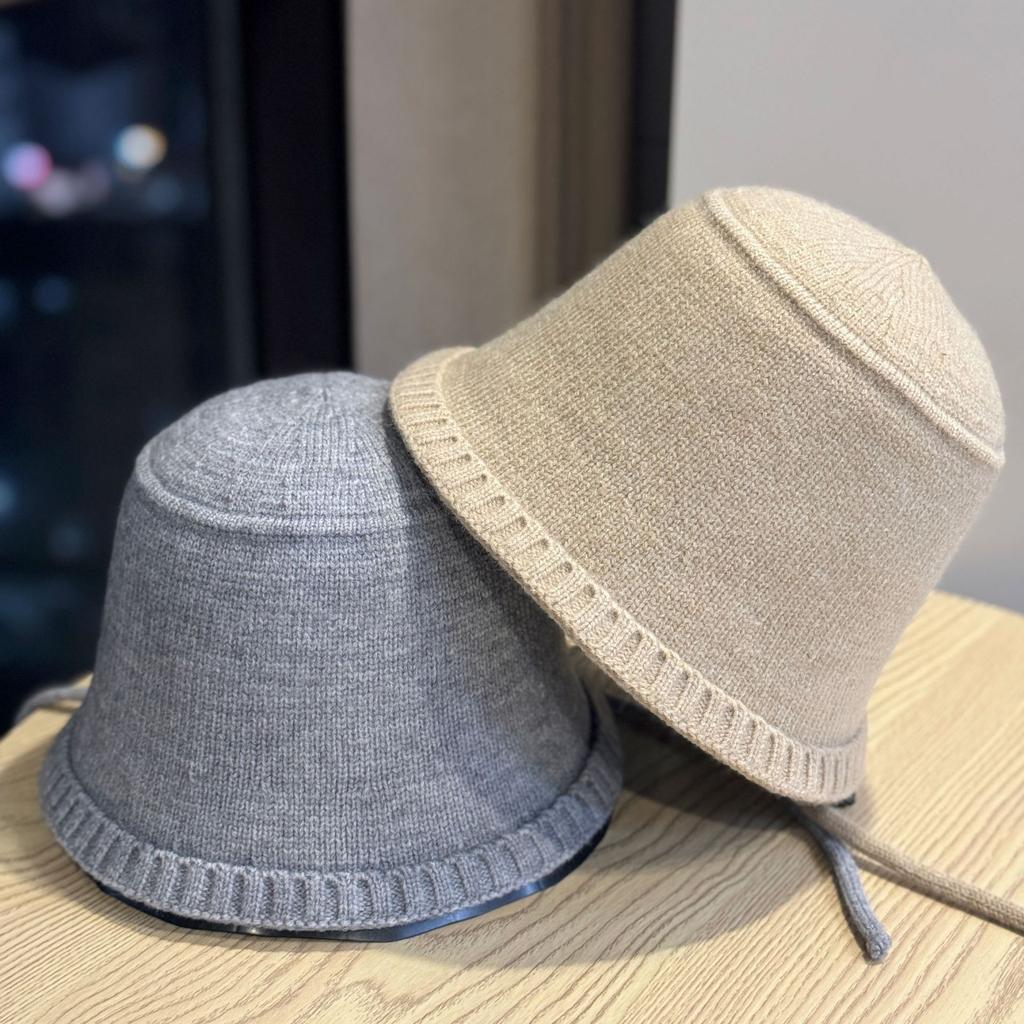 Herbst- und Winterwolle Gestrickter Fischerhut für Damen Japanischer Stil Warme Wollmütze Fischerhut Zeigt Gesicht Kleine Beckenmütze Trendy