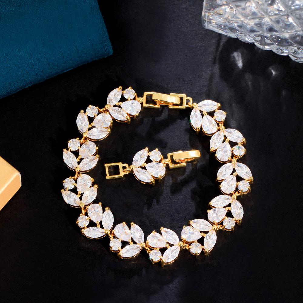 CMM Gold Color White Cubic Zirconia Leaf Pattern Bracelets Bangles for Women Girl Gift Fashion Wedding Jewelry
