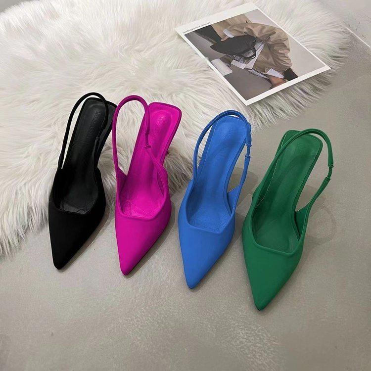Büyük Boy Kapalı Burunlu Stiletto Sandaletler Açık Arka Askılarıyla, Sığ Sivri Burunlu, Avrupa ve Amerikan Stili