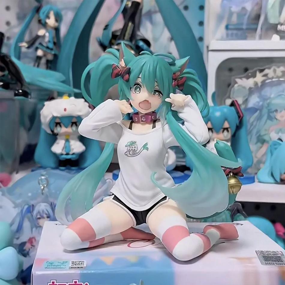 Hatsune Miku Desktop Entzückendes Action-Modell 11cm Neko T-Shirt Version. Anime Figur Kawaii Mädchen Figur Spielzeug Geschenk
