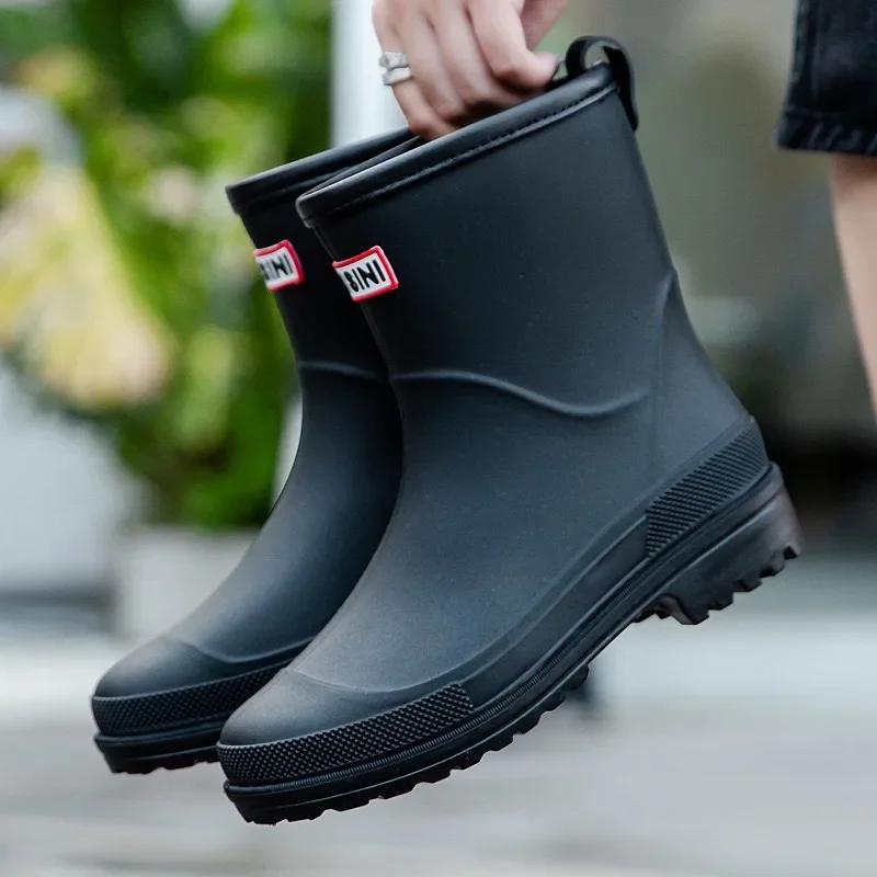 Chaussures de Pluie pour Femmes Bottes en Caoutchouc Mi-Mollet Imperméables Chaussures de Travail Jardin pour Femmes Antidérapantes Chaussures de Wading Botas Lluvia Mujer