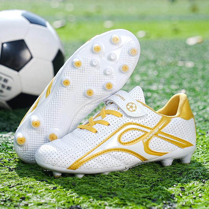 Chaussures de Football pour Enfants à Ongles Longs Trous Respirants Lacées, Chaussures de Football, Chaussures d'Entraînement