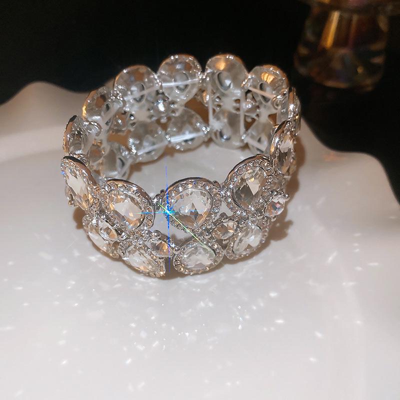 Korean-style Zircon Square Bracelet: High-End Sweet and Cool Fashion