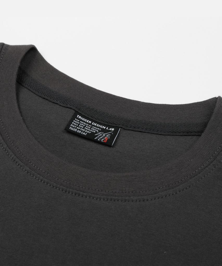 Deulousi Dw Strawberry Short Sleeve T-Shirt Charcoal
