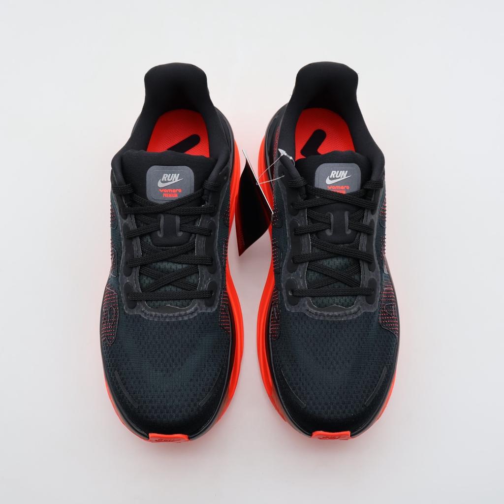 HQ2050-002 Nike Vomero Premium "Schwarz/Helles Karmesinrot" (Herren)