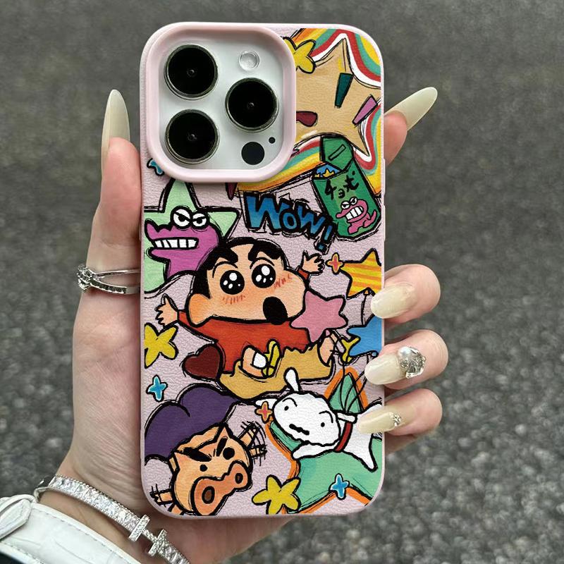 Camiseta Crayon Shin Rabisco Adequado para Capa de Celular Apple 15 Promax IPhone 14 Novo 13 Capa Protetora 12 Modelo Feminino