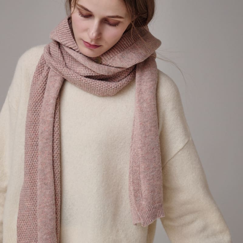 Saint Luxure Knitted Muffler Pink