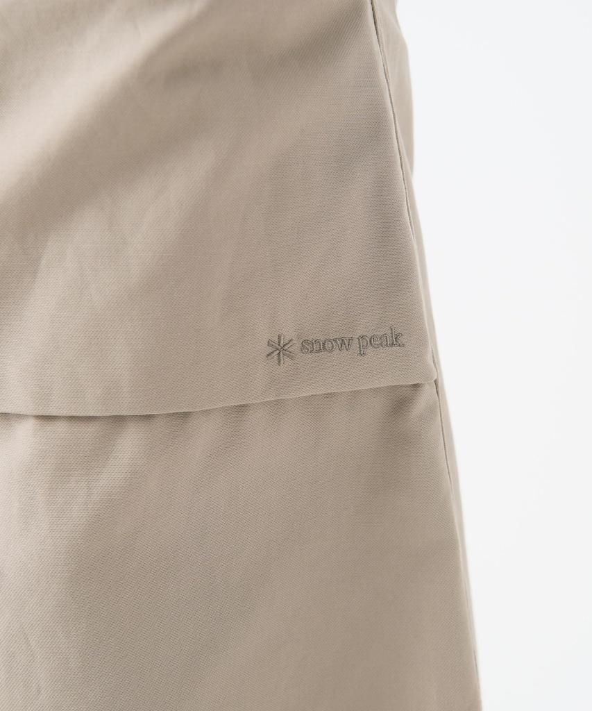 Snow Peak Light Dobby Cloth Skirt SK-26SW001, Black, Size 1. Women's Lightweight Dobby-woven Skirt for Everyday and Outdoor Wear.