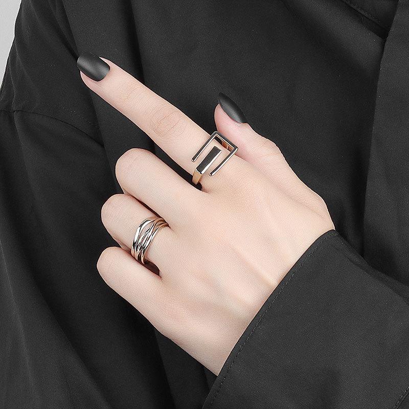Creative Hollow Geometric Ring For Women Men Gold Zinc Alloy Color Stainless Steel Ring Unisex Fashion Accessories Designer Zircon