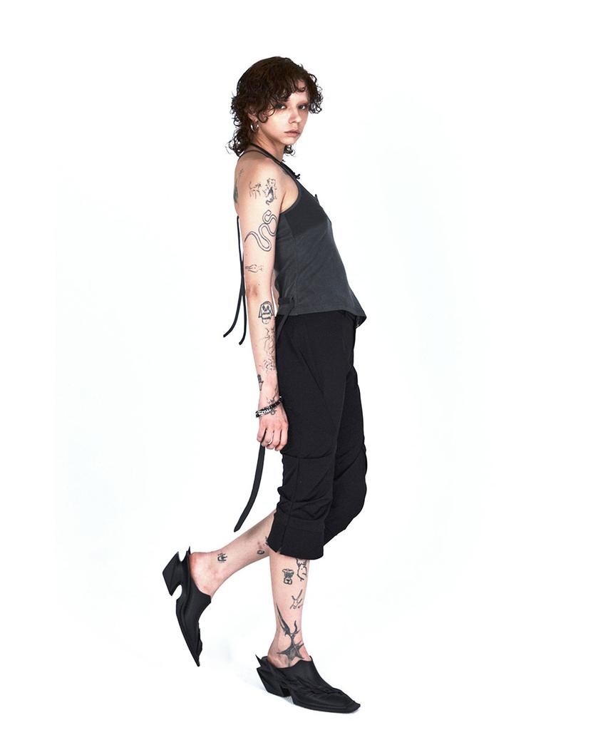 Dipeuleontiseu Capri Pants (Bk)