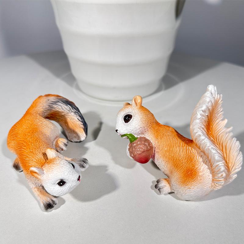 Cute Squirrel Figure Ornament Statue Decorative Figurines For Fence Flower Pot Balcony Garden Decoration 2Pcs Creative