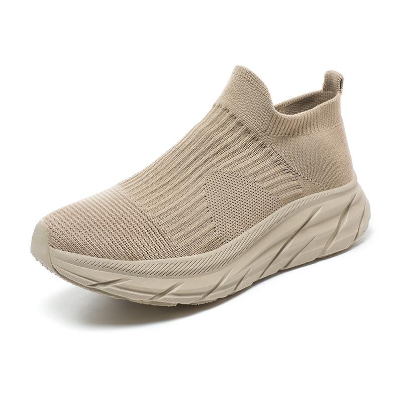 Popular Men's Shoes New Fly-woven Socks Shoes Breathable and Lightweight One-pedal Mesh Shoes Men's Casual Sports Shoes