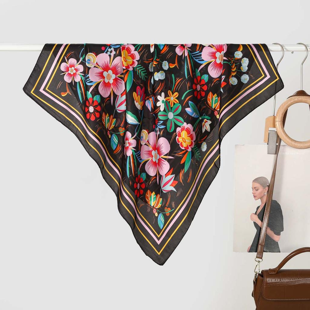 Fashionable Versatile 70cm Small Square Scarf For All Season Decorative Use