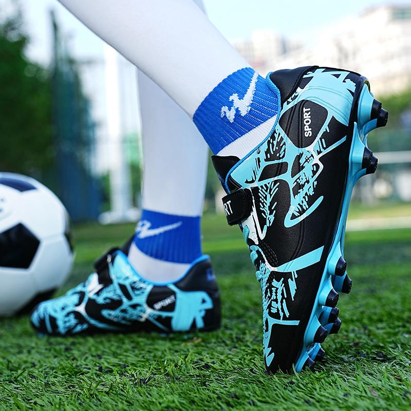 Chindren Soccer Shoes Kids Football Boots Boy Girls Professional Soccer Cleats Antiskid Chaussure Football TF/FG Outdoor Football Shoes