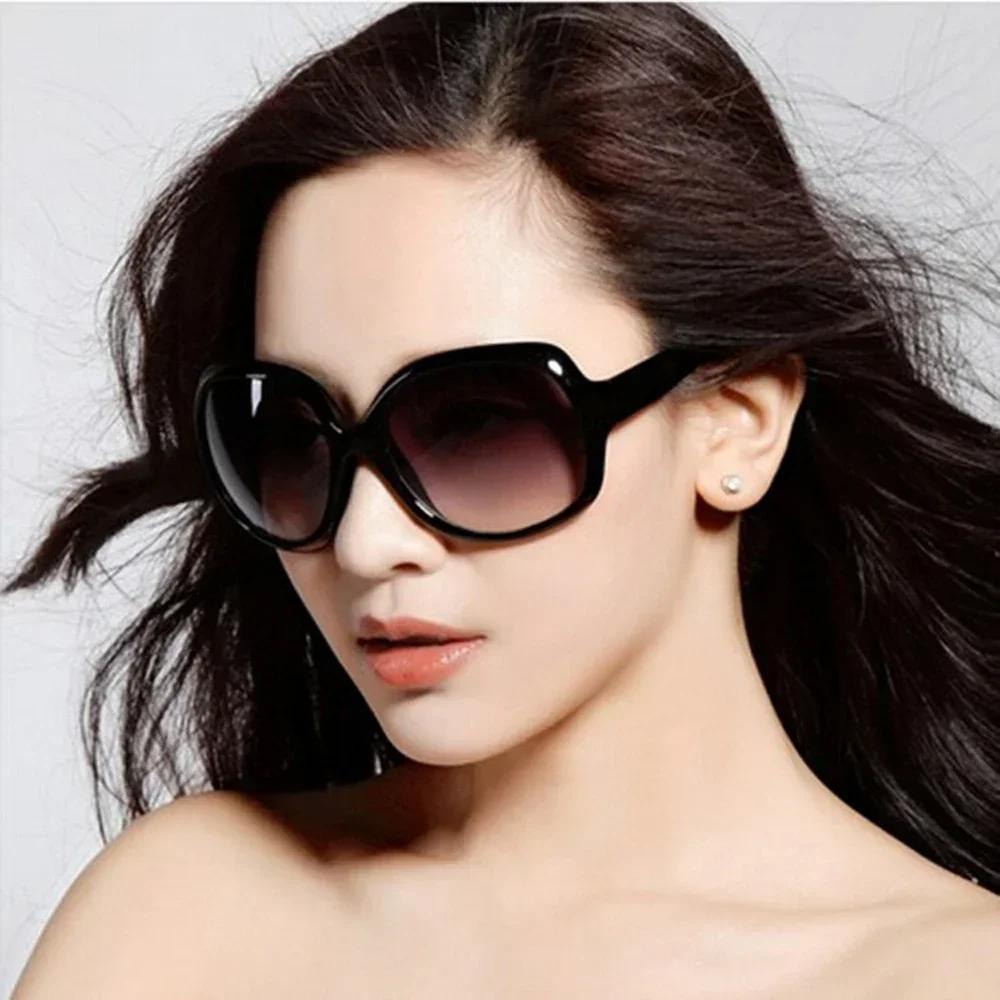 New Fashion Sunglasses Women UV400 Large Frame Round Shape Gradient Lens Street Style Photo Glasses Trendy