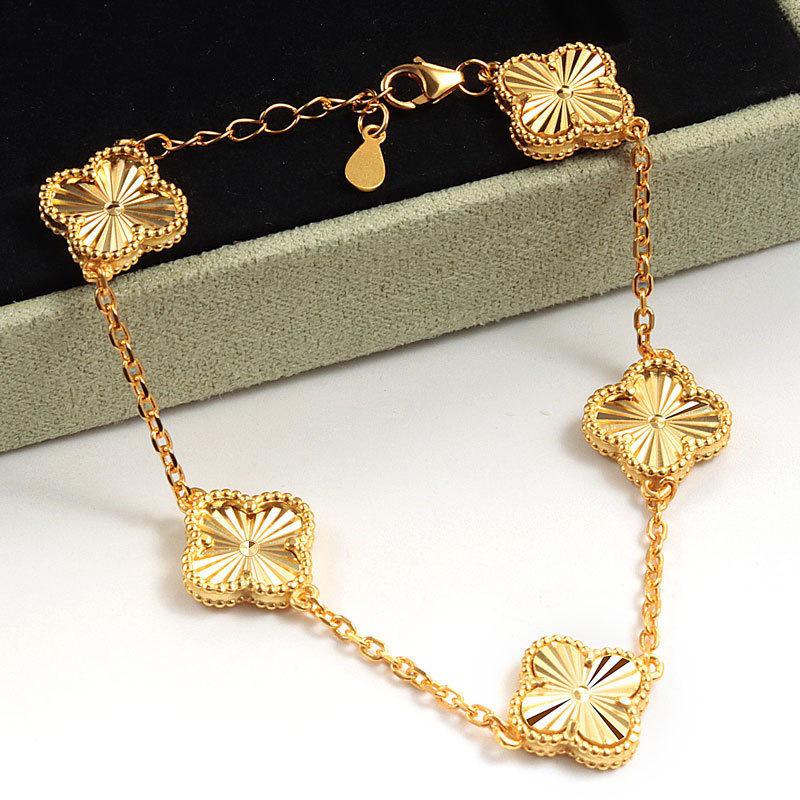Dames Armband met Klavertje Vier – 18K Verguld met Dubbelzijdige Parelmoer, Elegant Hoogwaardig Accessoire, Chic en Geluksontwerp.