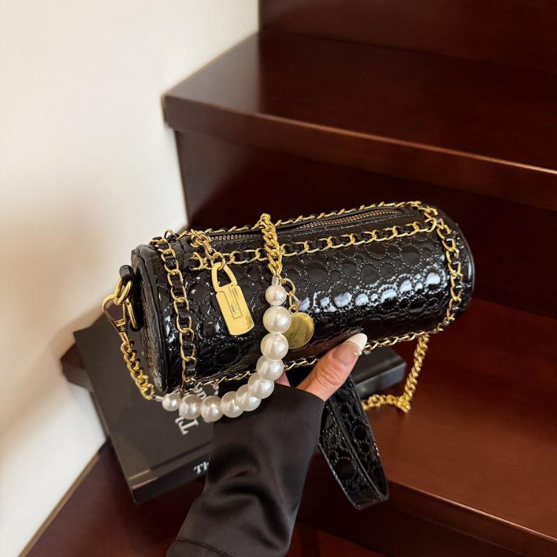 Patent Leather Glossy Women's Bag, Rhombus Embroidery Thread, High-quality Texture Women's Chain Bag, Trendy Versatile Women's Messenger Bag