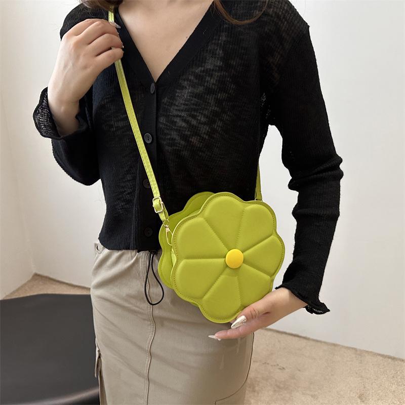 Fresh and Sweet Bag Women's New Flower Small Round Bag Popular Cute Handbag Purse Trendy Single Shoulder Crossbody Bag