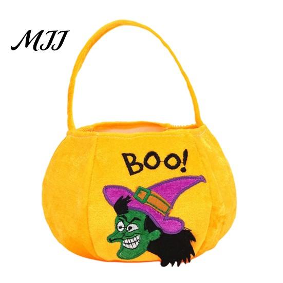 Soft Plush Pumpkin Basket Halloween Candy Bag, Cartoon Velvet Treat Tote for Portable Bucket Kids, Reusable Trick or Handbag, Party Favor