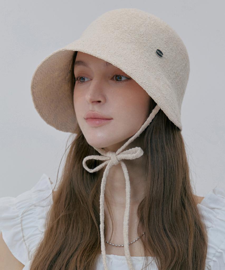 Mineti Curved Brim Studded Knit Bonnet Hat F 10626 Mt