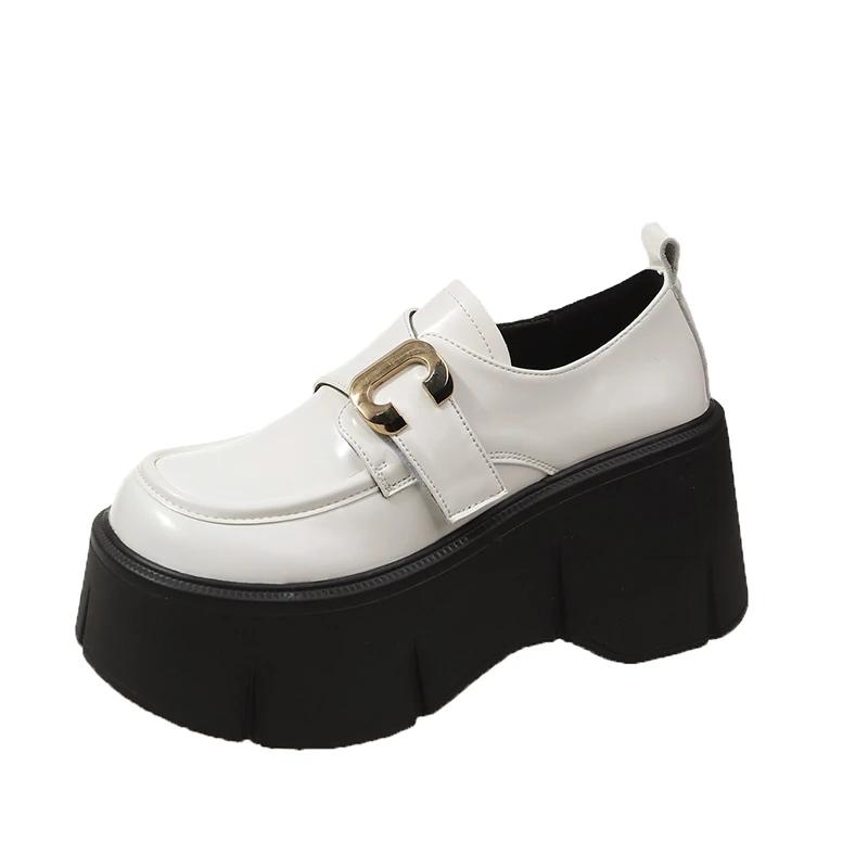 Fashion New Autumn Women Patent Leather Chunky Sneakers Breathable Chain 7CM High Heels British Style Platform Casual Shoes Woman 10cm