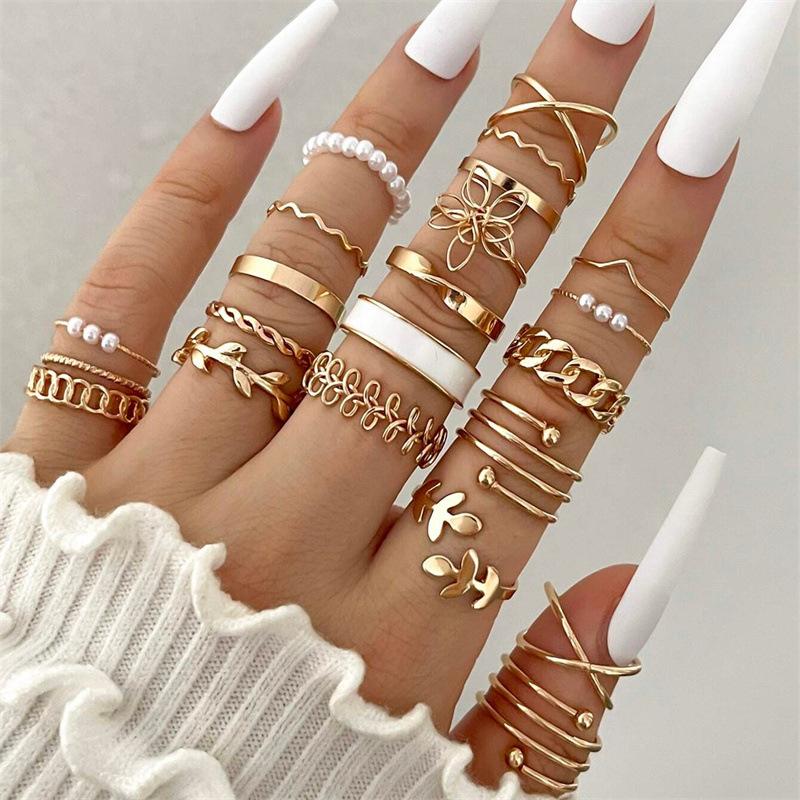 Fashion Geometric Knuckle Rings Set For Women Vintage Crystal Heart Gold Color Rings Girls Party Jewelry Accessories Gifts 2026