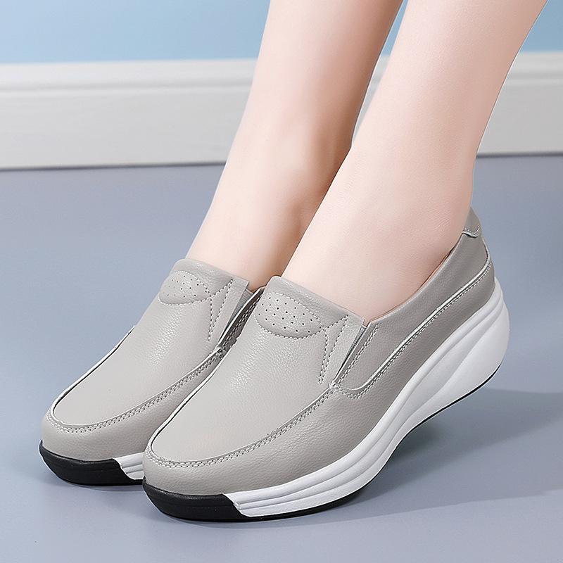 Women Flats Comfortable Loafers Shoes Woman Breathable Leather Sneakers Women Fashion Black Soft Casual Shoes Female2026