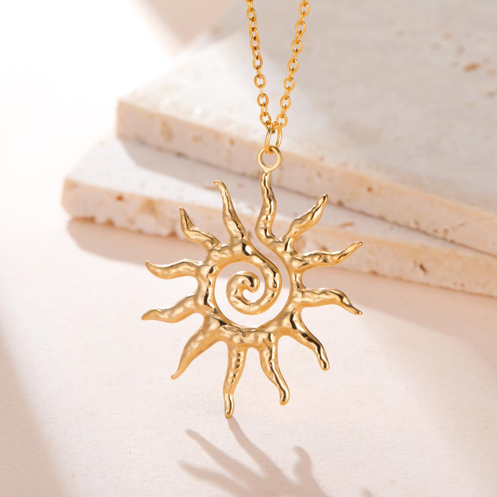 Teamer Spiral Sol Hänge Halsband För Kvinna Guld Färg Rostfritt Stål Choker Vintage Smycken Födelsedagspresent