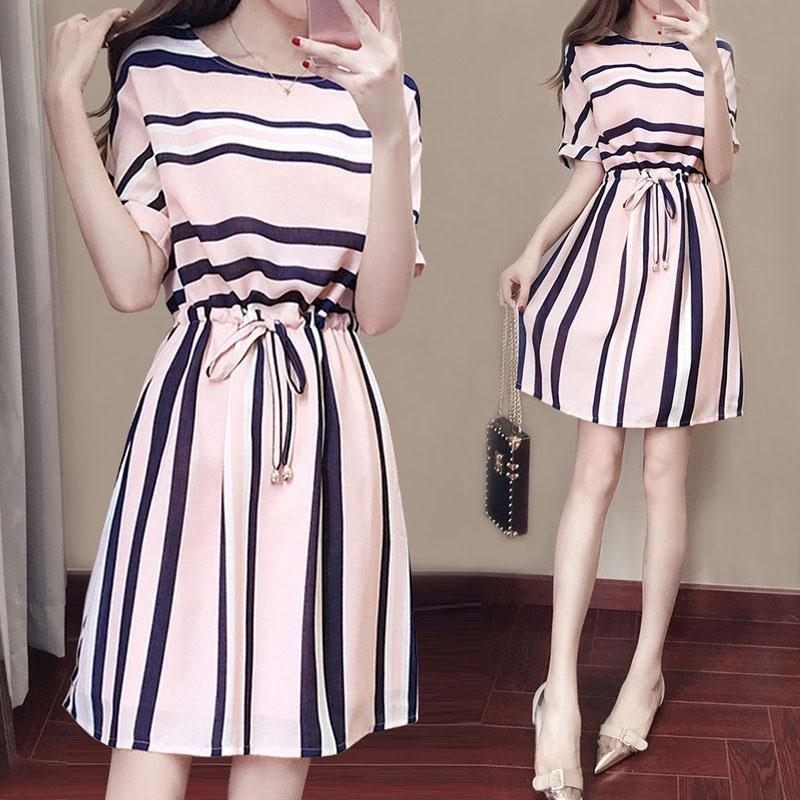 Elegant And Timeless Women Fashion Short Sleeve Casual Dress With Classic Stripes