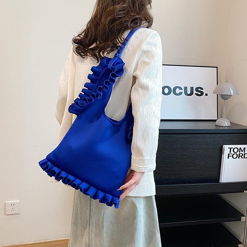 Womens Casual Large Capacity Shoulder Bag With Wrinkled Design For Daily Use