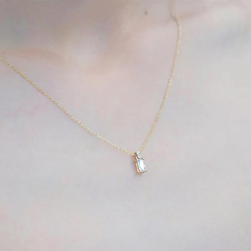 Delicato Collana con Zirconia Luminosa Donna Delicato Colore Oro Gioielli Pendente per Fidanzamento Squisito Accessori Regalo