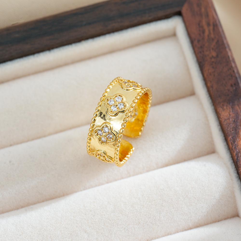 Light Luxury Four-Leaf Clover Kaleidoscope Ring Female Fashion Classic Couple Open Finger Ring Jewellery