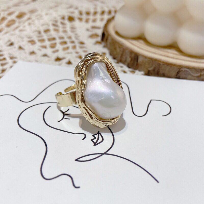 Exquisite Gold Electroplated Zircon Pearl Butterfly Ring - French Luxury Jewelry