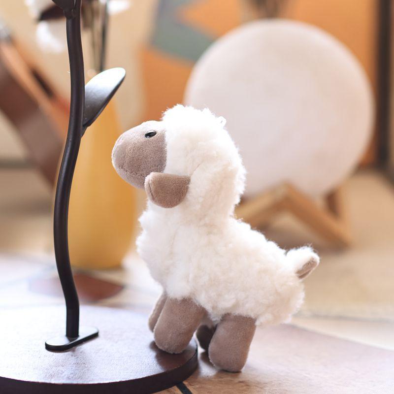 Plush Sheep Keychain With Soft Pp Filling For Gifts And Collectors