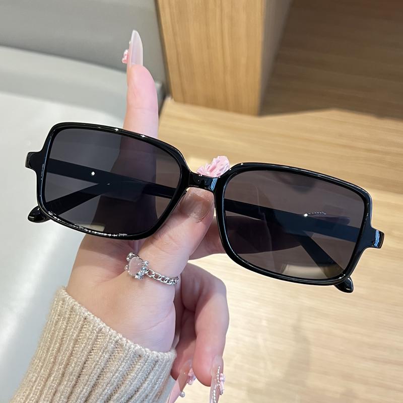 New Korean version simple square sunglasses for men and women fashion trend UV resistant outdoor sunshade sunscreen glasses