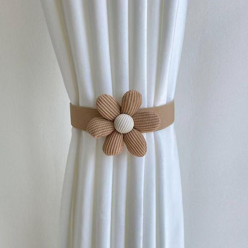 Cute Khaki White Warm Color Plush Bear Flower Curtain Tie Kids Girl Bedroom Livingroom Curtain Folding Bind Rope Home Decoration