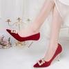 Moda Nuovo Stile Tacchi Alti a Punta Raso Versatili Sexy Stile Francese Scarpe Singole Tacco Sottile Scarpe da Matrimonio Rosse per Donne