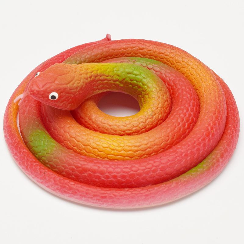 Nieuwigheid Nep Rubber Bionische Slang Prank Speelgoed - Zacht Kauwgom Lastige Feest Attribuut Schokkende Enge Tuin Buiten Decor Lastig Cadeau Voor Kinderen