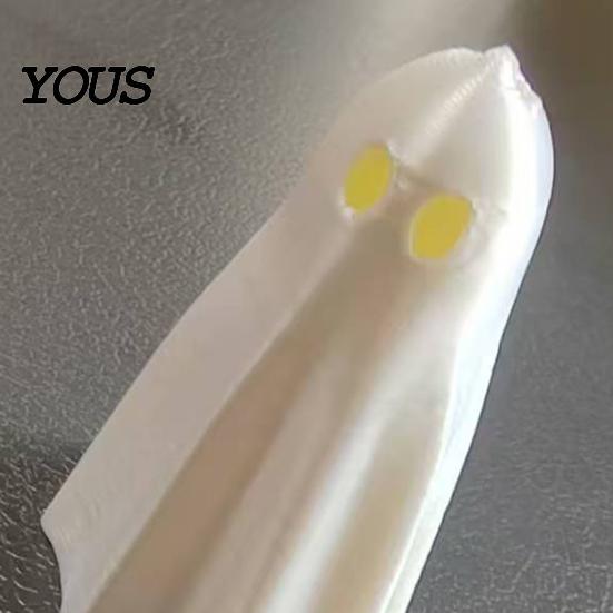 Spooky Ghost Ornament 3D Printed Halloween Figurine, Statue, Movable Joints Matte White Figure Fidget Toy, Desktop Decoration for Home Office,