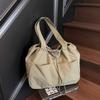 Neues Nischendesign mit großer Kapazität modische vielseitige Umhängetasche Handtasche College-Studenten-Klassentasche Tragetasche