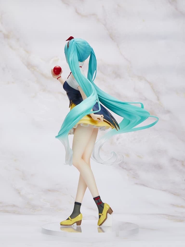 TAITO Hatsune Miku Wonderland Figure Snow White