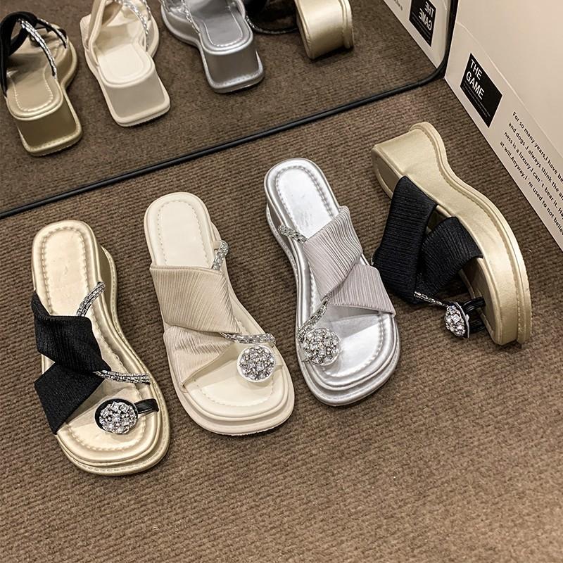 Sandals Women's Summer New Fashion Beach Sandals Rhinestone Flat Slippers Luxury Sandals Women Designers