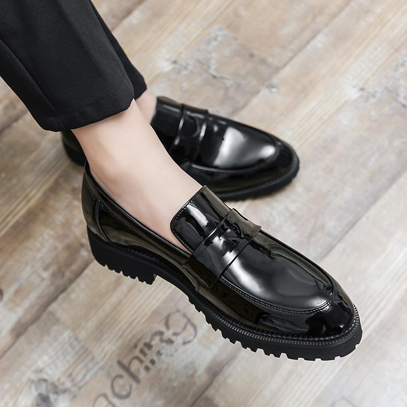 Casual leather shoes high-end thick sole inner height increase glossy retro pointed British style hair stylist
