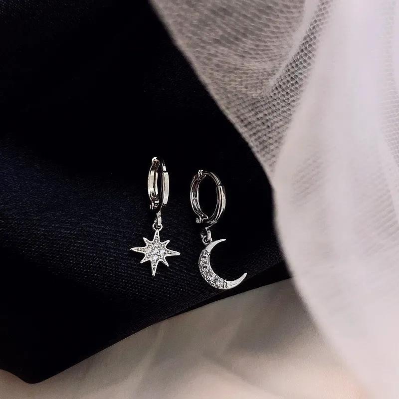 1 Paar Prachtige Oorbellen Ins Bezet Met Diamanten En Sterren En Maan Asymmetrische Oorbellen Veelzijdige Koude Stijl Oorbellen Voor Vrouwen