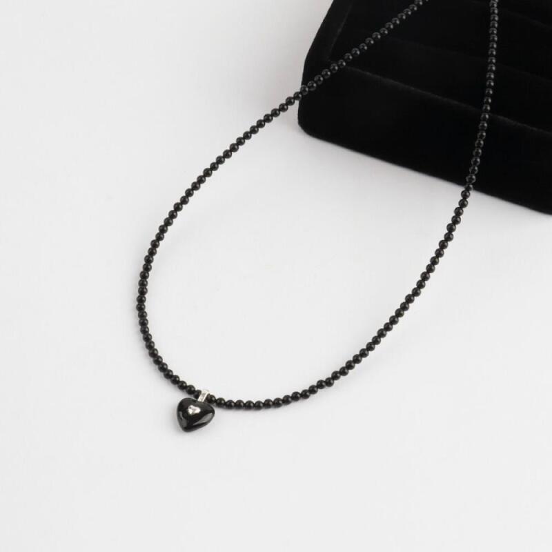 Heart Necklace Vivid Adjustable Length Silver Black Beads