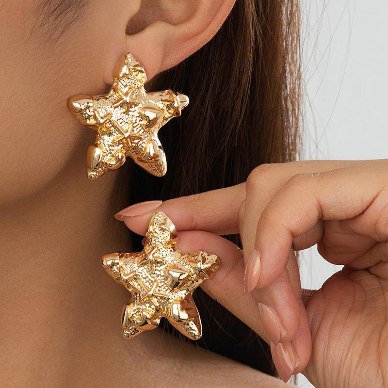 Thick Textured Metal Star Post Earrings For Women Fashion Zircon Classic Trendy New Style Punk Daily Accessories Gifts MQF168