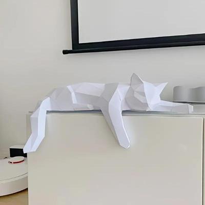 Statua di gatto bianco e nero - Statuetta geometrica moderna per la decorazione della stanza, scultura per casa e ufficio, come decorazione per tavolo, mensola, scrivania, gatto sdraiato