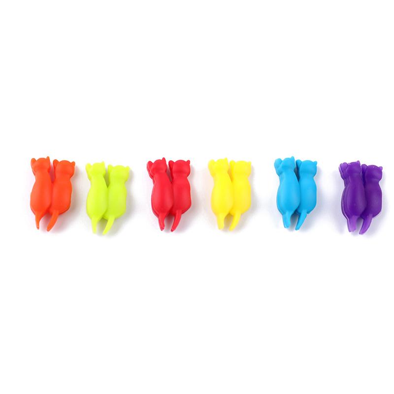 6/12pcs Wine Glass Marker Wine Charms Glasses Identifier Marker Cups Glasses Markers Silicone Glass Tongue Shape Glasses Tags